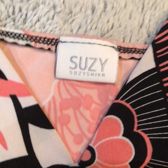 Women’s shirt from SuzyShier - Size Small - Picture 4 of 5